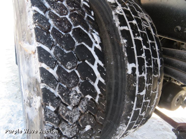 image for item GT9521 2006 Sterling LT9500  dump truck