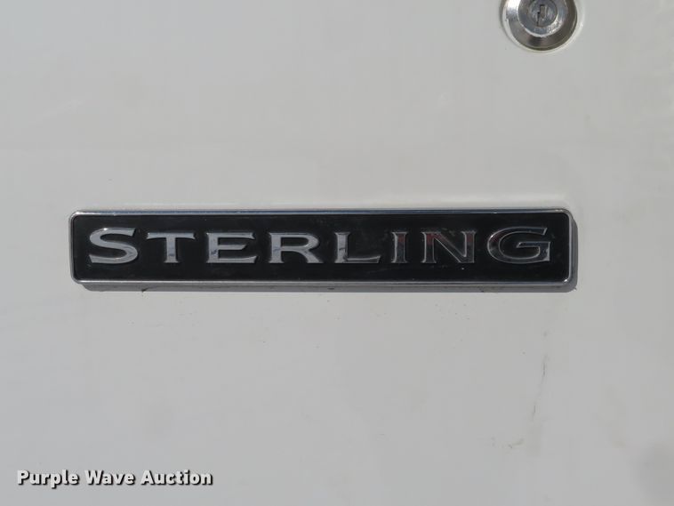 image for item GT9521 2006 Sterling LT9500  dump truck