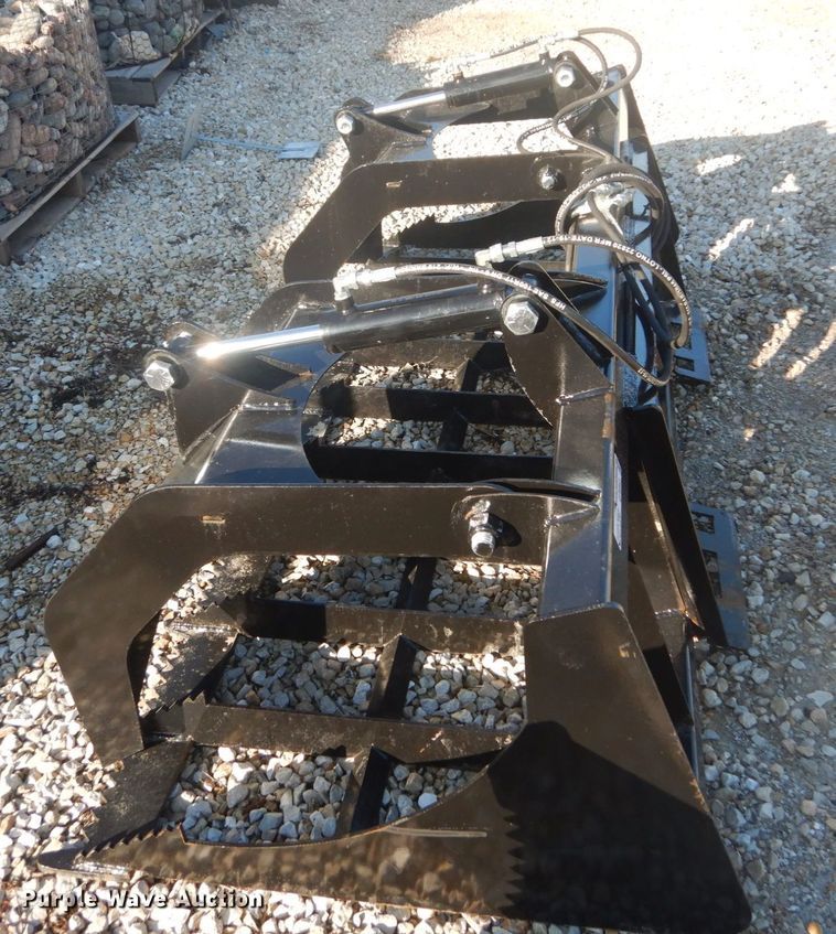 image for item GT9543 80"W skid steer grapple bucket