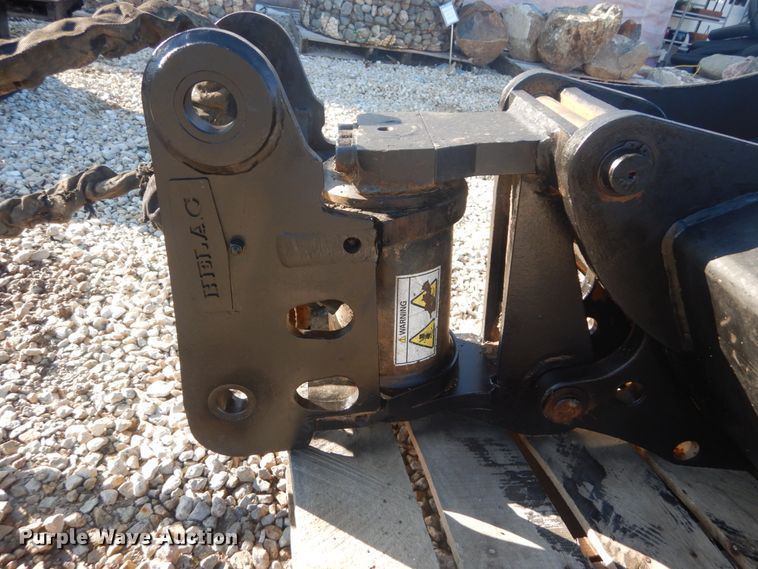 image for item GT9544 34"W excavator bucket