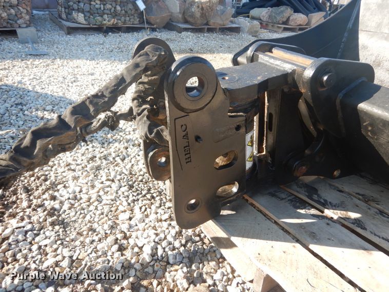 image for item GT9544 34"W excavator bucket