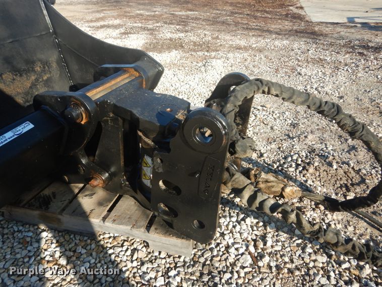 image for item GT9544 34"W excavator bucket