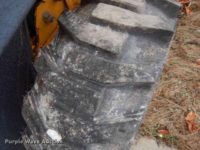 image for item HD9231 2001 New Holland LS180  skid steer loader