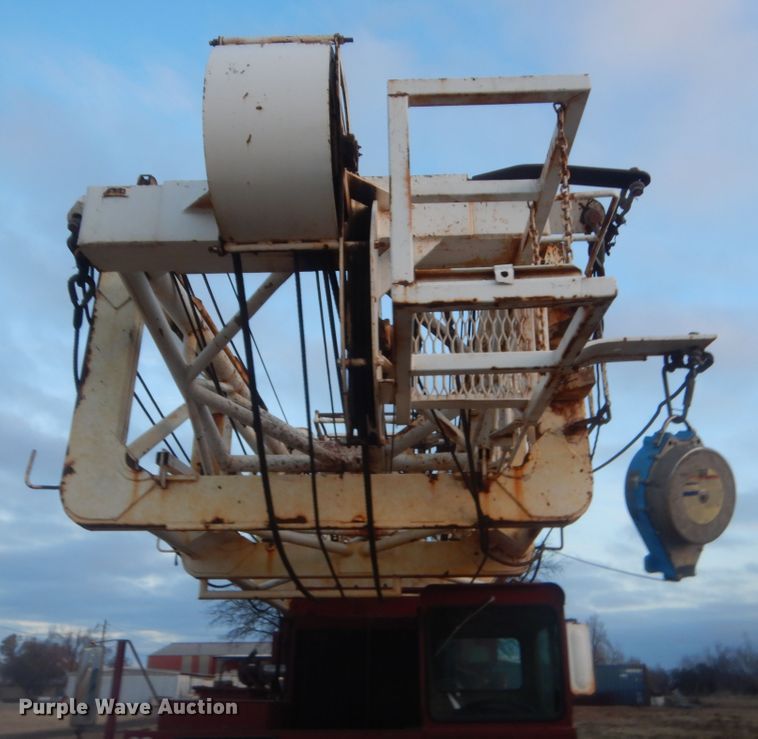 image for item HG9791 1980 Cabot Franks Explorer III  well service truck