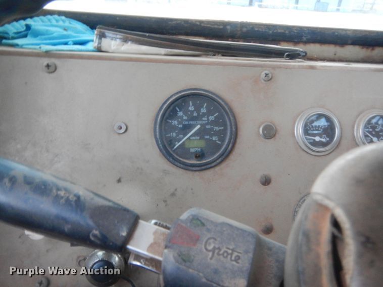 image for item HG9791 1980 Cabot Franks Explorer III  well service truck