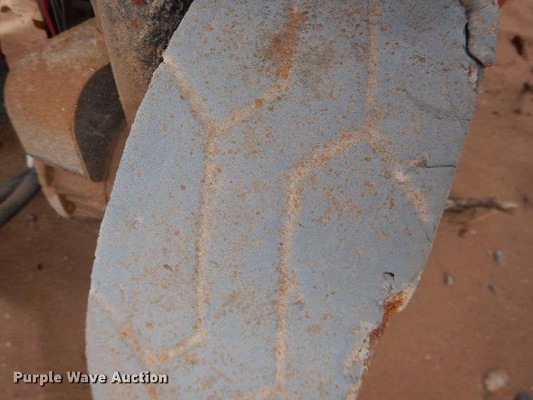 image for item HI9022 2003 JLG 2630ES  scissor lift