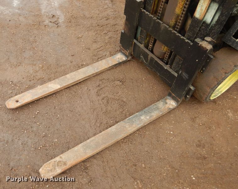 image for item HI9031 Clark C500-30  warehouse forklift