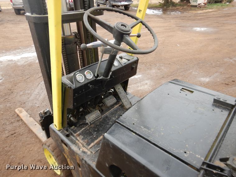 image for item HI9031 Clark C500-30  warehouse forklift