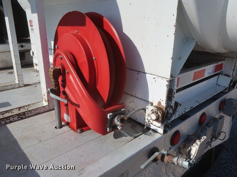 image for item HK9646 2011 Dodge Ram 5500HD  vacuum truck