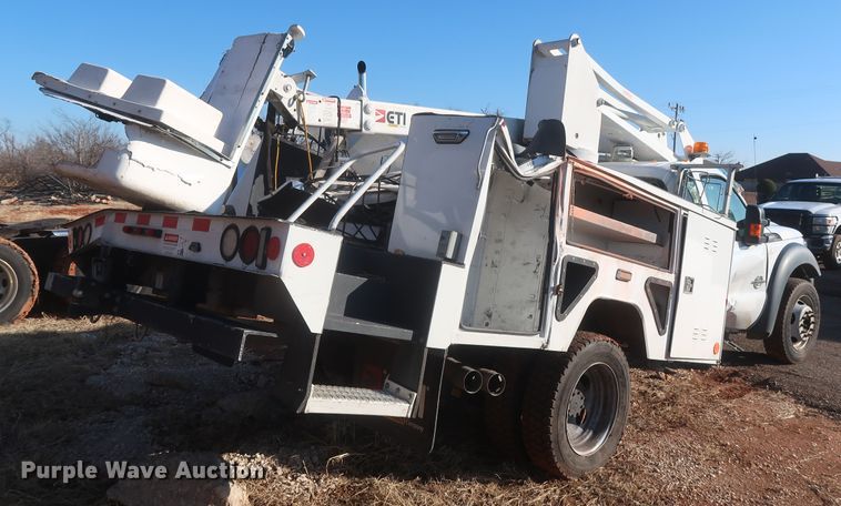 2016 Ford F450 Super Duty XL bucket truck in Yukon, OK | Item HK9654 sold | Purple Wave