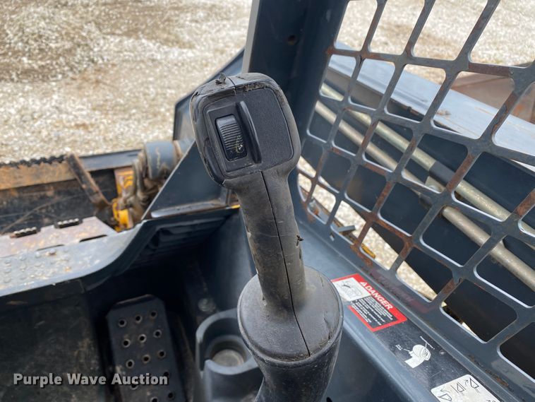 image for item HR9349 2012 John Deere 323DT  tracked skid steer loader