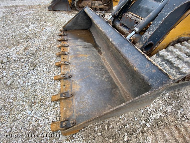 image for item HR9349 2012 John Deere 323DT  tracked skid steer loader