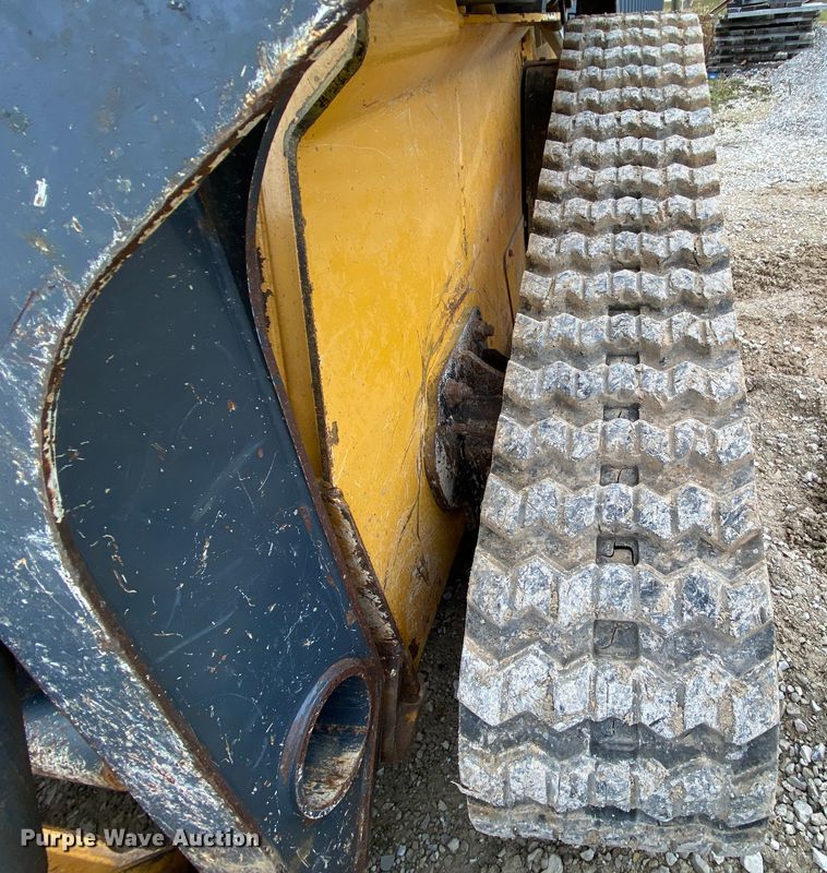 image for item HR9349 2012 John Deere 323DT  tracked skid steer loader