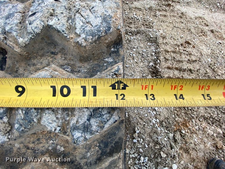 image for item HR9349 2012 John Deere 323DT  tracked skid steer loader