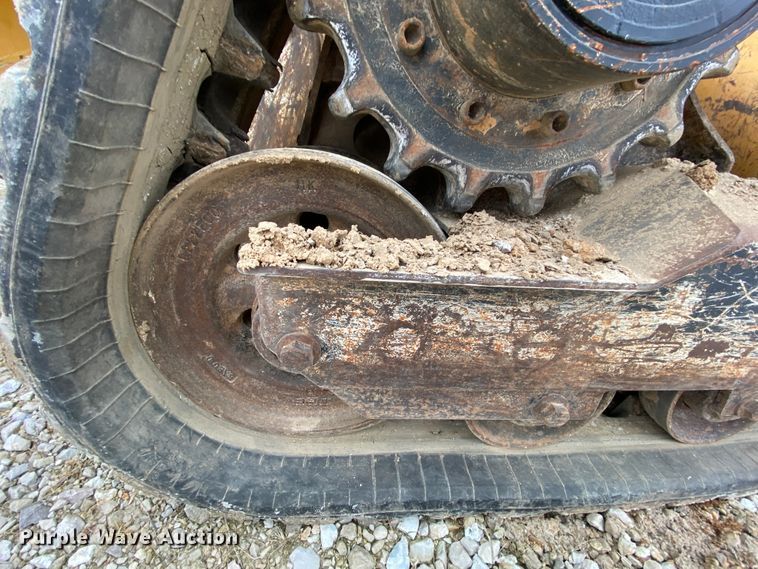 image for item HR9349 2012 John Deere 323DT  tracked skid steer loader