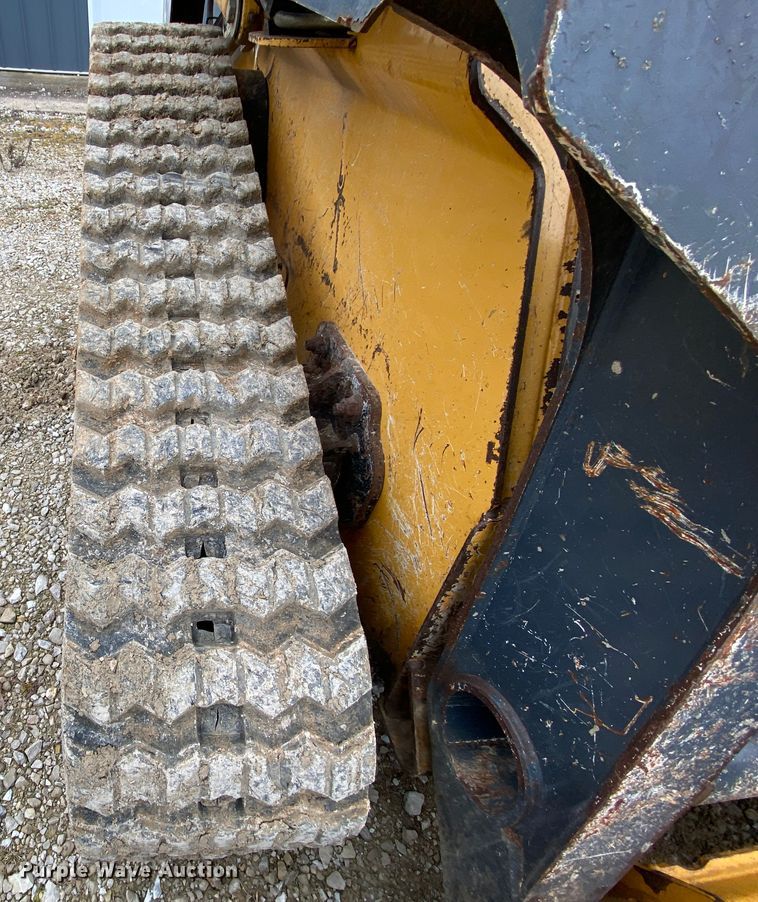 image for item HR9349 2012 John Deere 323DT  tracked skid steer loader