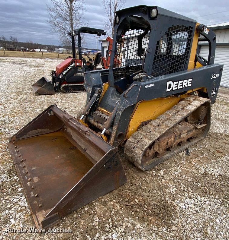 image for item HR9350 2012 John Deere 323D  tracked skid steer loader