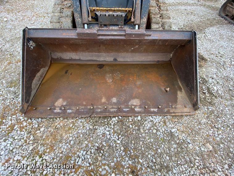 image for item HR9350 2012 John Deere 323D  tracked skid steer loader