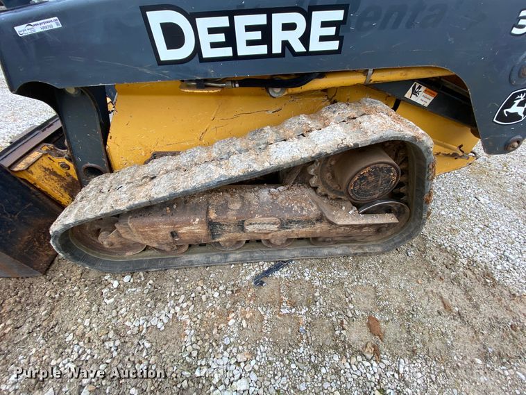 image for item HR9350 2012 John Deere 323D  tracked skid steer loader