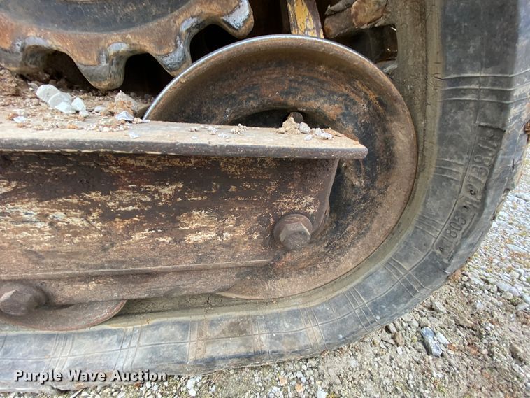 image for item HR9350 2012 John Deere 323D  tracked skid steer loader