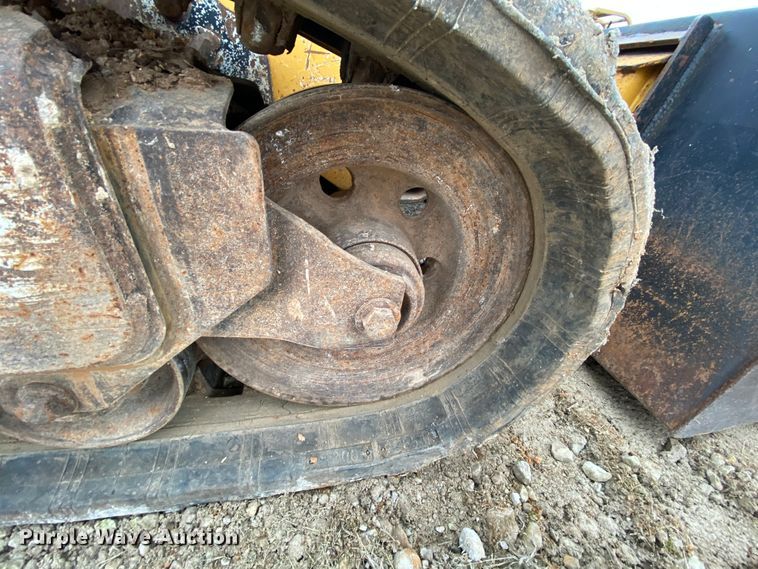 image for item HR9350 2012 John Deere 323D  tracked skid steer loader