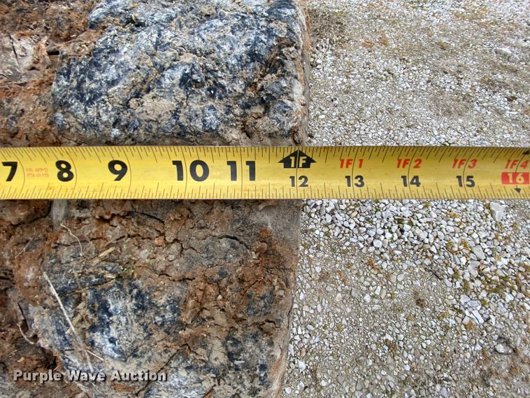 image for item HR9350 2012 John Deere 323D  tracked skid steer loader