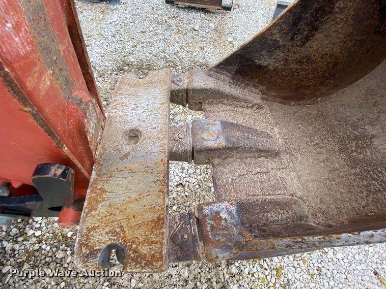 image for item HR9351 2006 Ditch Witch XT850  mini excavator / tool carrier