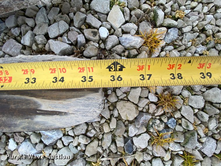 image for item HR9351 2006 Ditch Witch XT850  mini excavator / tool carrier