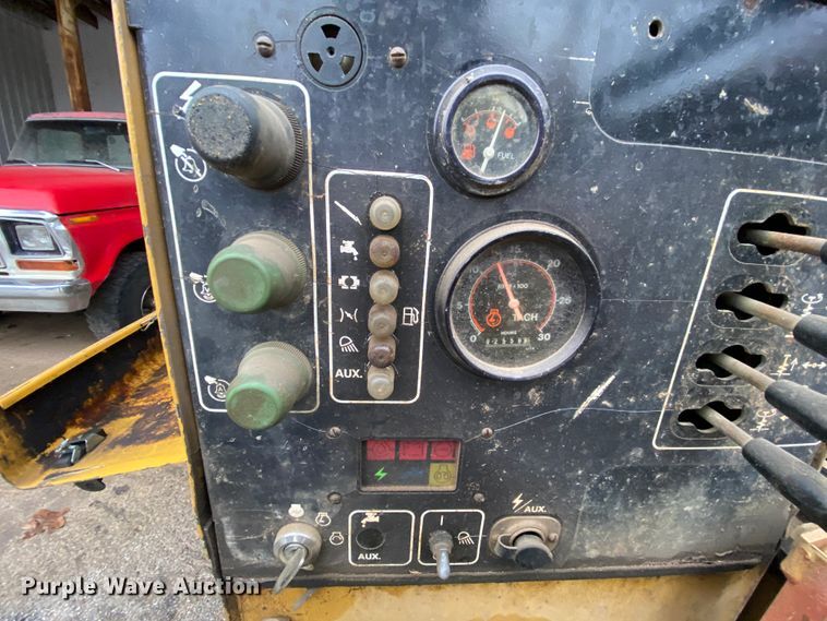 image for item HR9362 1999 Vermeer D16X20A  directional boring unit