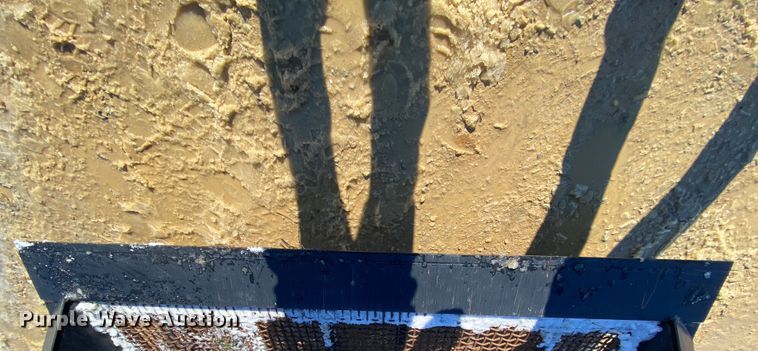 image for item HR9410 Rimlinger skid steer screening bucket