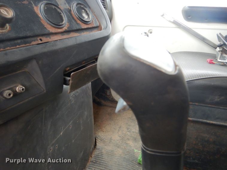 image for item HS9767 1995 Ford LT9000  dump truck