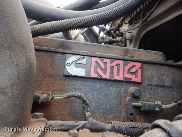 image for item HS9767 1995 Ford LT9000  dump truck