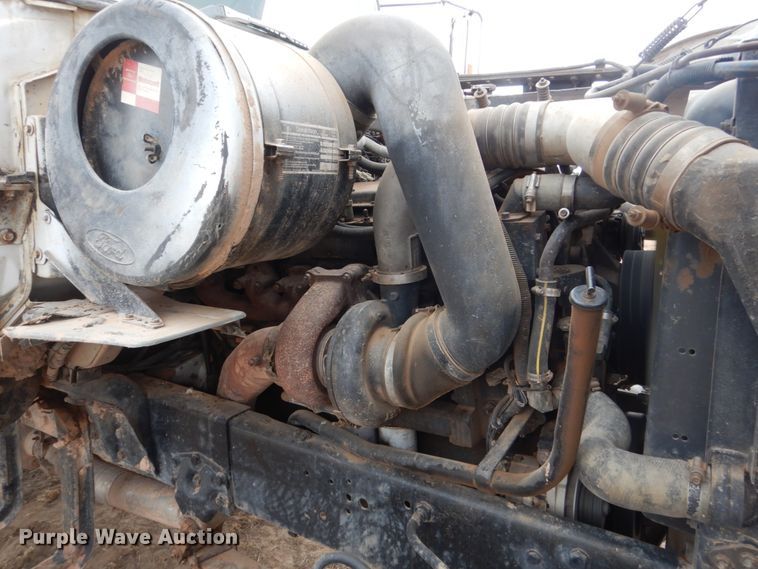 image for item HS9767 1995 Ford LT9000  dump truck