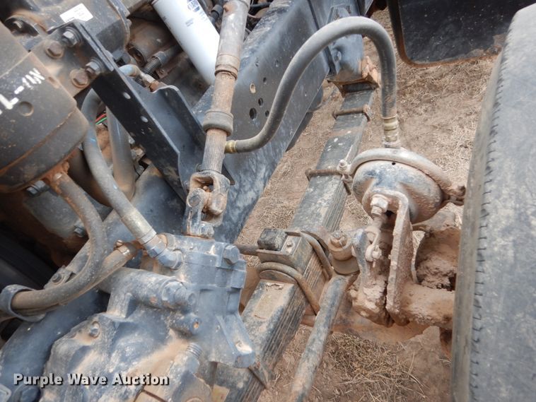 image for item HS9767 1995 Ford LT9000  dump truck