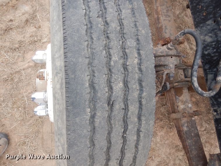 image for item HS9767 1995 Ford LT9000  dump truck