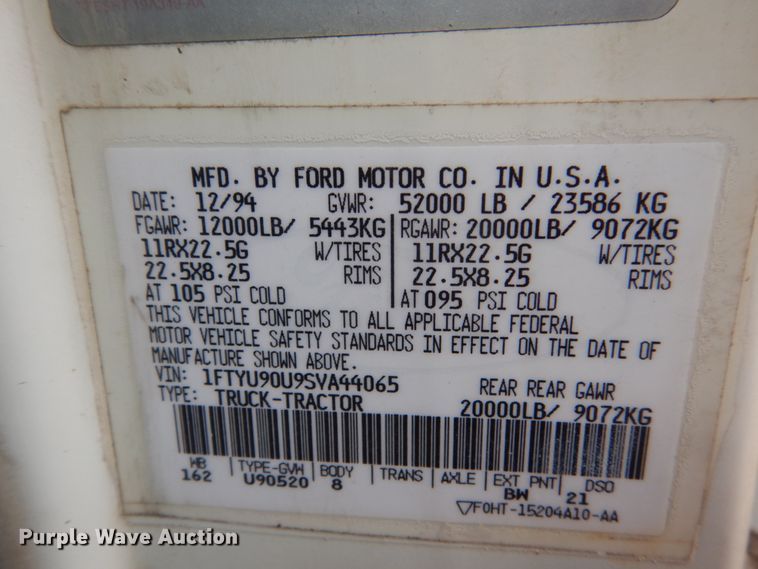 image for item HS9767 1995 Ford LT9000  dump truck