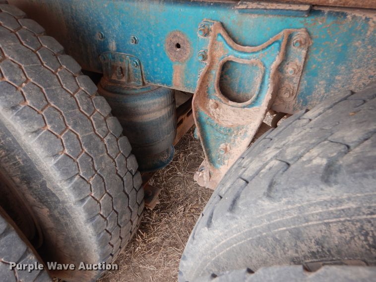 image for item HS9768 International F9370  dump truck