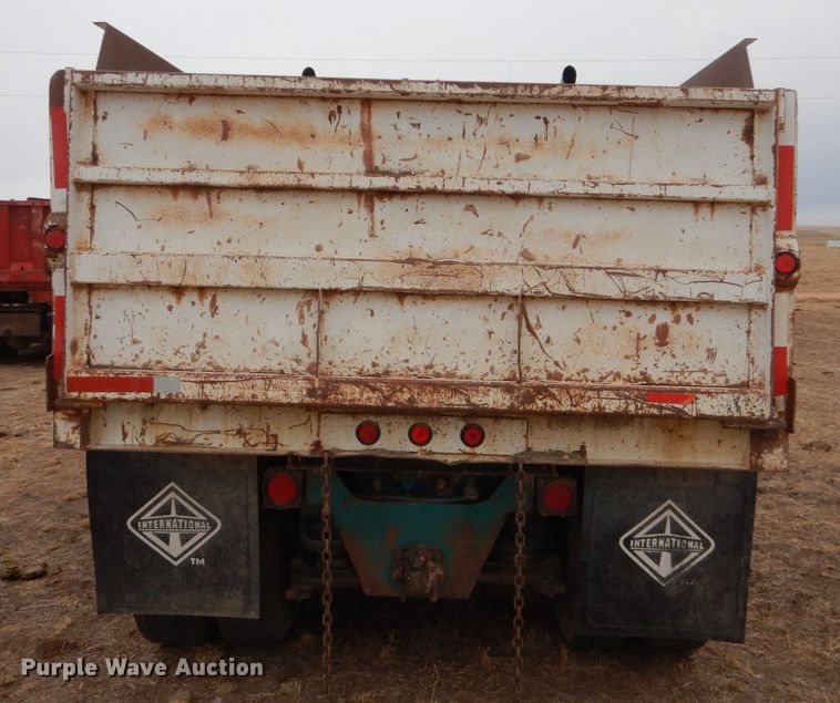 image for item HS9768 International F9370  dump truck
