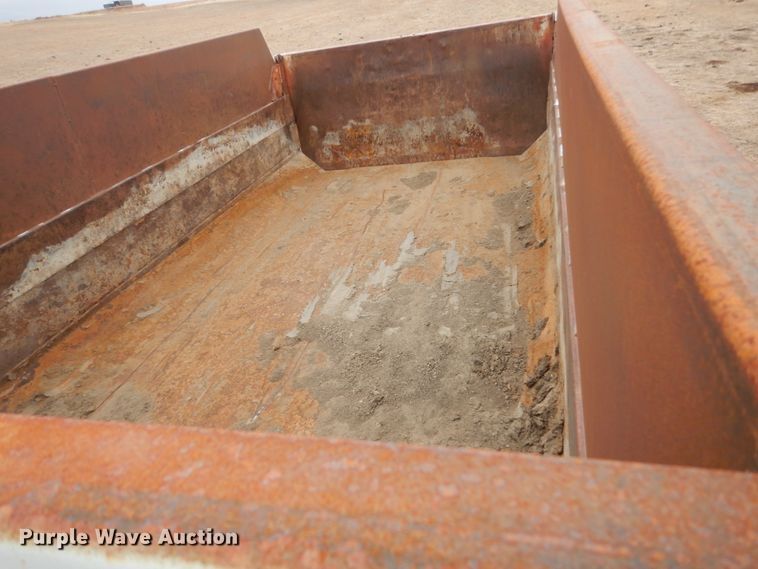 image for item HS9768 International F9370  dump truck