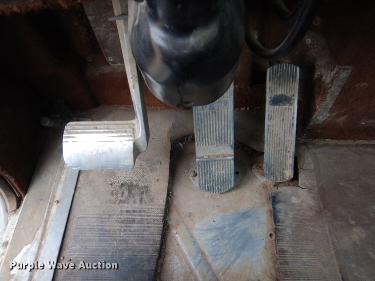 image for item HS9768 International F9370  dump truck