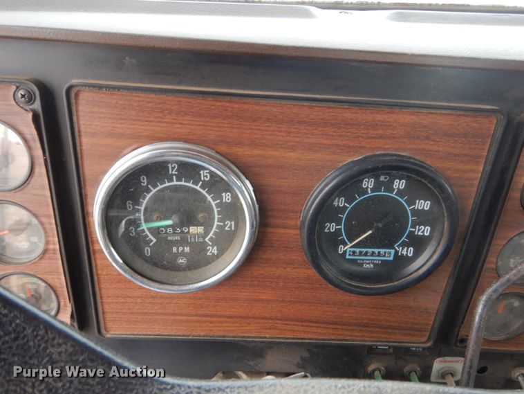 image for item HS9768 International F9370  dump truck