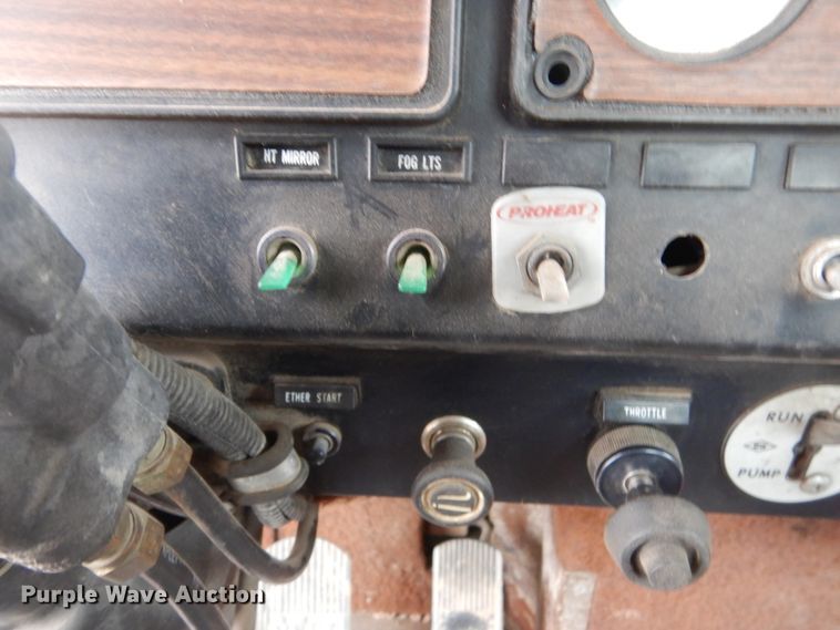 image for item HS9768 International F9370  dump truck