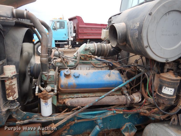 image for item HS9768 International F9370  dump truck