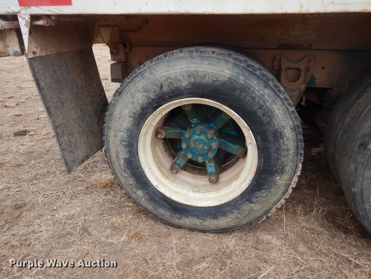 image for item HS9768 International F9370  dump truck