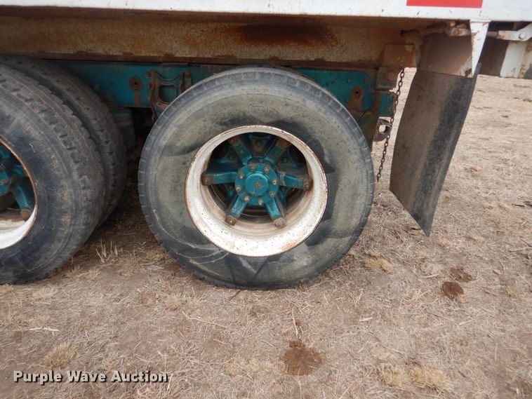 image for item HS9768 International F9370  dump truck