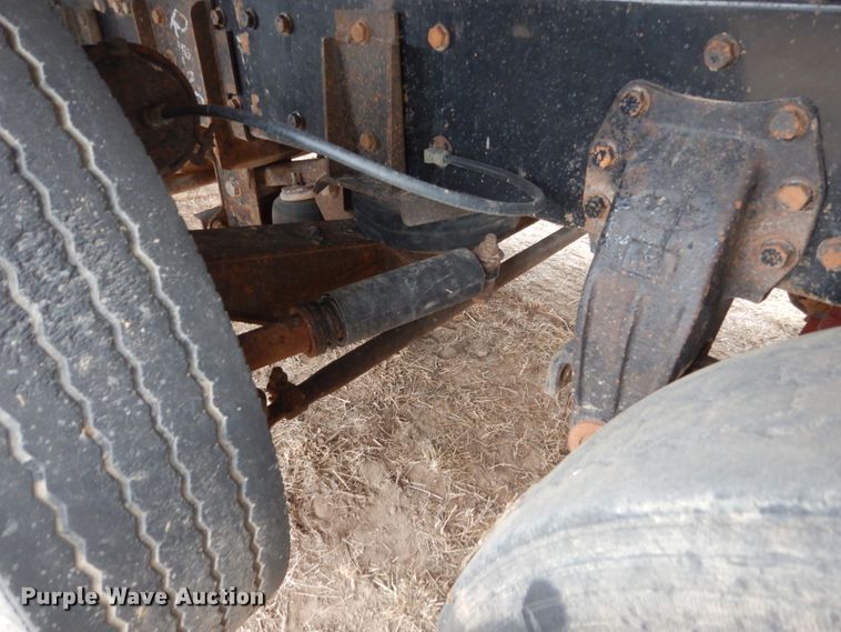 image for item HS9769 1991 Peterbilt 379  dump truck