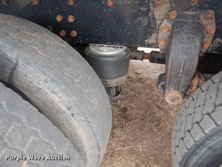 image for item HS9769 1991 Peterbilt 379  dump truck