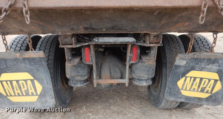 image for item HS9769 1991 Peterbilt 379  dump truck