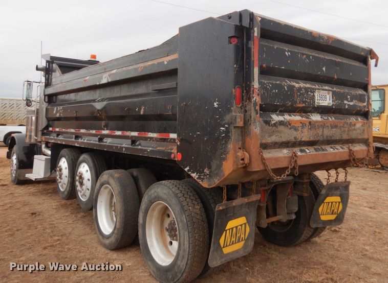 image for item HS9769 1991 Peterbilt 379  dump truck