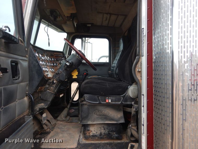 image for item HS9769 1991 Peterbilt 379  dump truck